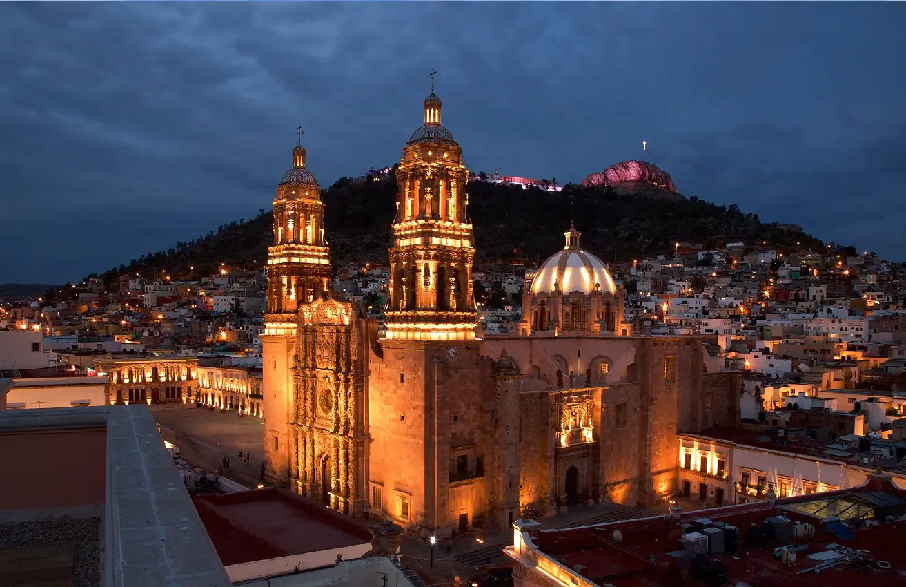 Catedral Basílica de Nuestra
Señora de la Asunción de Zacatecas, Hotel Baruk